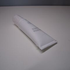 フィス　美白　化粧下地　クリームファンデ　M　  WHITH WHITE 25mlの画像