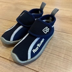 水遊び用シューズ