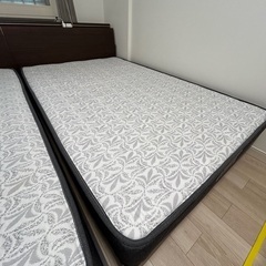 セミダブルベッド　KOIZUMI の画像