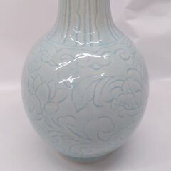 青磁 花瓶 唐草文 高さ25㎝ 花入 花器☆ 札幌市 豊平区 平岸の画像