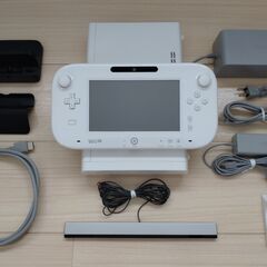 Nintendo　Wii U　ゲームソフト　コントローラ　セットの画像