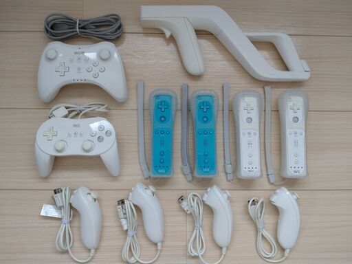 Nintendo　Wii U　ゲームソフト　コントローラ　セット