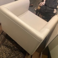1人がけソファ　白　ホワイトtv鑑賞に　無料　引き取り限定の画像