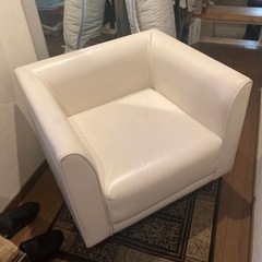 1人がけソファ　白　ホワイトtv鑑賞に　無料　引き取り限定