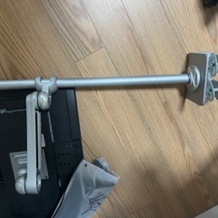 モニターアーム