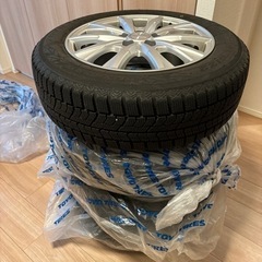 スタッドレスタイヤ　シエンタ　175/65R15 