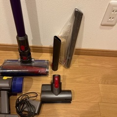 ダイソン　SV10 コードレスクリーナーの画像