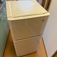 2ドア　HAIER冷蔵庫の画像