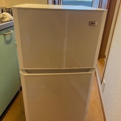 2ドア　HAIER冷蔵庫の画像