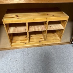 IKEAのたな　トロファストの画像