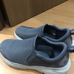 スケッチャーズ　GoWalk スニーカー