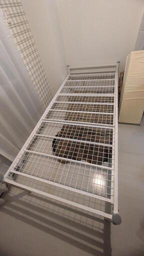 高さ調整できるシングルベッド