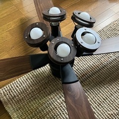 天井照明　ファン付き　シーリングライトの画像