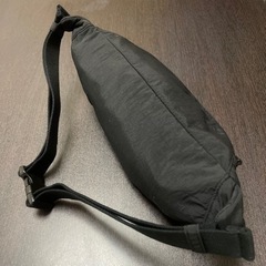 1度だけ使用　GU ウエストバッグの画像