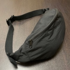 1度だけ使用　GU ウエストバッグの画像