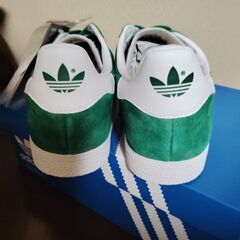 adidas(GAZELLE) 27.5 新品の画像