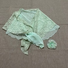 結婚式用 レースのストールとコサージュ
