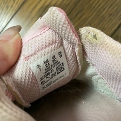 プーマスニーカー15㎝　子供靴　中古キッズシューズ　PUMAピンクの画像