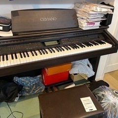 電子ピアノ