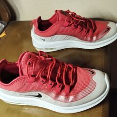 NIKE AIR MAX AXIS 27.0 中古の画像