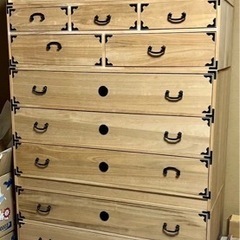 桐箪笥(幅94×奥行き44×高さ171)

