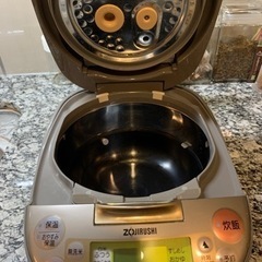 象印 圧力IH炊飯ジャー 1.0L炊飯器の画像