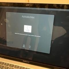 MacBook Air M1チップ搭載/メモリ8GB/SSD 256GBの画像