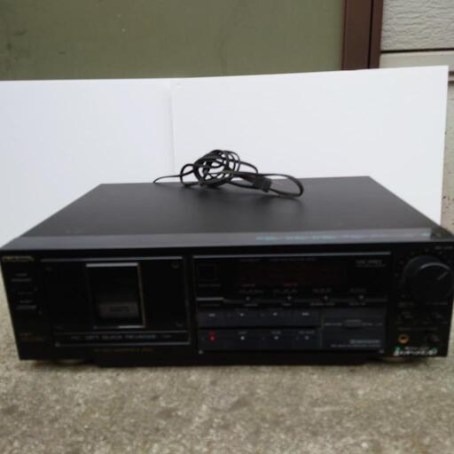 オーディオ AIWA\nSTEREO\nCASSETTE DECK\nXK-R515
