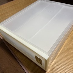 飼育ケース　ヒートケーブル穴加工済み　複数あり