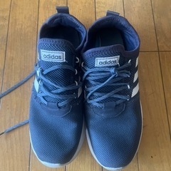【取引中】アディダスランニングシューズ
