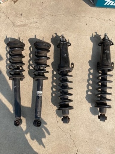 トヨタ　クラウン　200系クラウンアスリート純正サスペンション