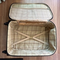 HEROICキャリーケースの画像