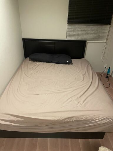 クィーンサイズ　マットレス　ベッドフレーム　 Lexuniverse TOKIO 取りに来ていただける方限定