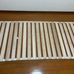 美品！GOKUMIN シングルすのこマット（折りたたみ式）