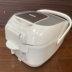 炊飯器の画像