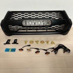 ハイラックス専用フロントグリルセット