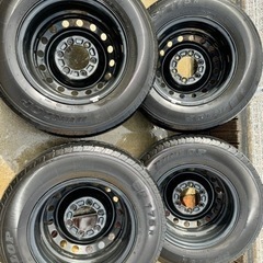 車のパーツ タイヤ、ホイールの画像