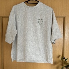 【お取引中】超美品‼️GRL 半袖Tシャツ