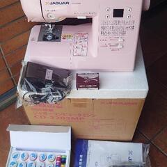 ジャガーミシン『開封しただけ❗新品同様❗【CD-2203MP】☆淡いピンク色がうれしい！