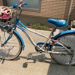 子ども用自転車22インチ現状渡しヘルメット付きの画像