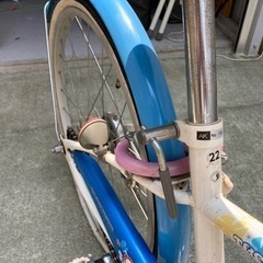 子ども用自転車22インチ現状渡しヘルメット付きの画像