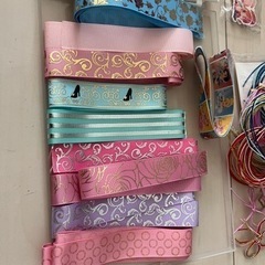 リボン、ピアス、イヤリング作りの画像