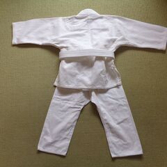 【柔道着 上衣・ズボン・白帯セット 幼児用 練習用 100～110ｃｍ】の画像