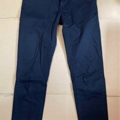 ユニクロ　ウルトラストレッチスリムフィト　