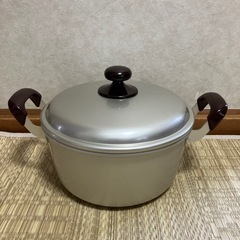 両手鍋24センチ　アルミ製