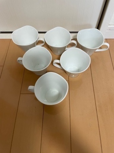【譲り先決まりました】ポーセラーツ　コーヒーカップ　シェル　小物入れ　デュフューザー