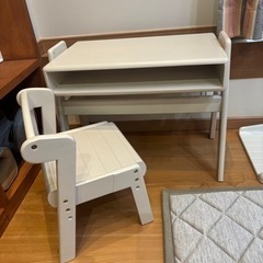 【値下げしました！】キッズデスクチェアセット