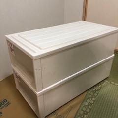 DCM衣装ケース2個