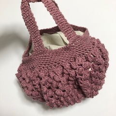 手編みのぷっくりバッグ☆新品の画像