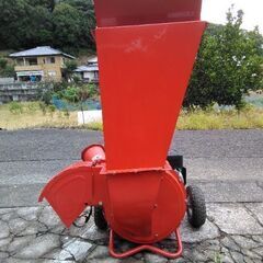 破砕機　エンジン式　実働　細い枝などを破砕します！！　片付けなどに！！の画像